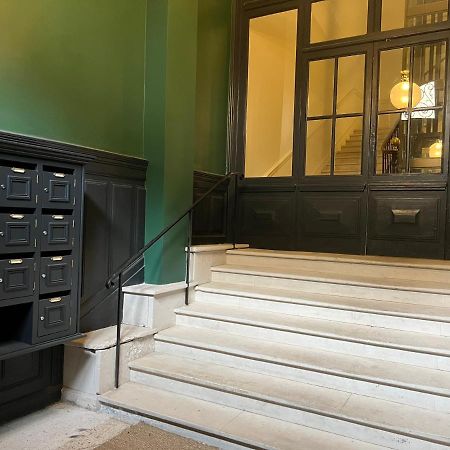 Deux Pieces Luxe - Le Casanova Apartment Сет Екстериор снимка