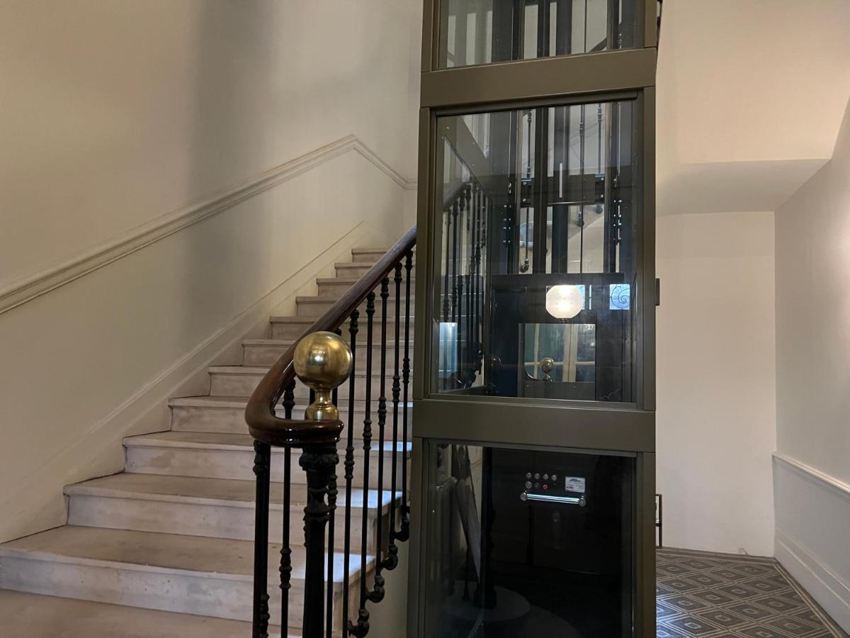 Deux Pieces Luxe - Le Casanova Apartment Сет Екстериор снимка